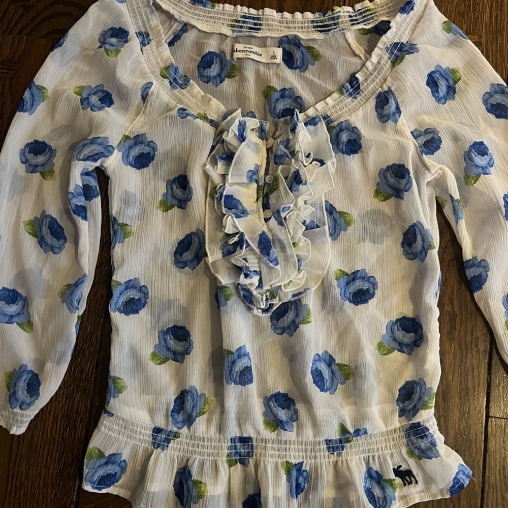 Abercrombie girls blouse (size L)